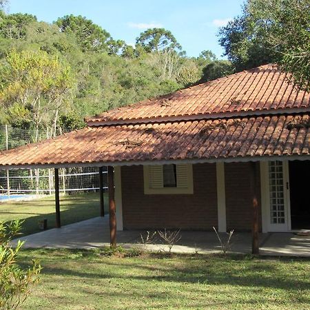 Villa Chácara Capucho&Macedo Cunha Exterior foto